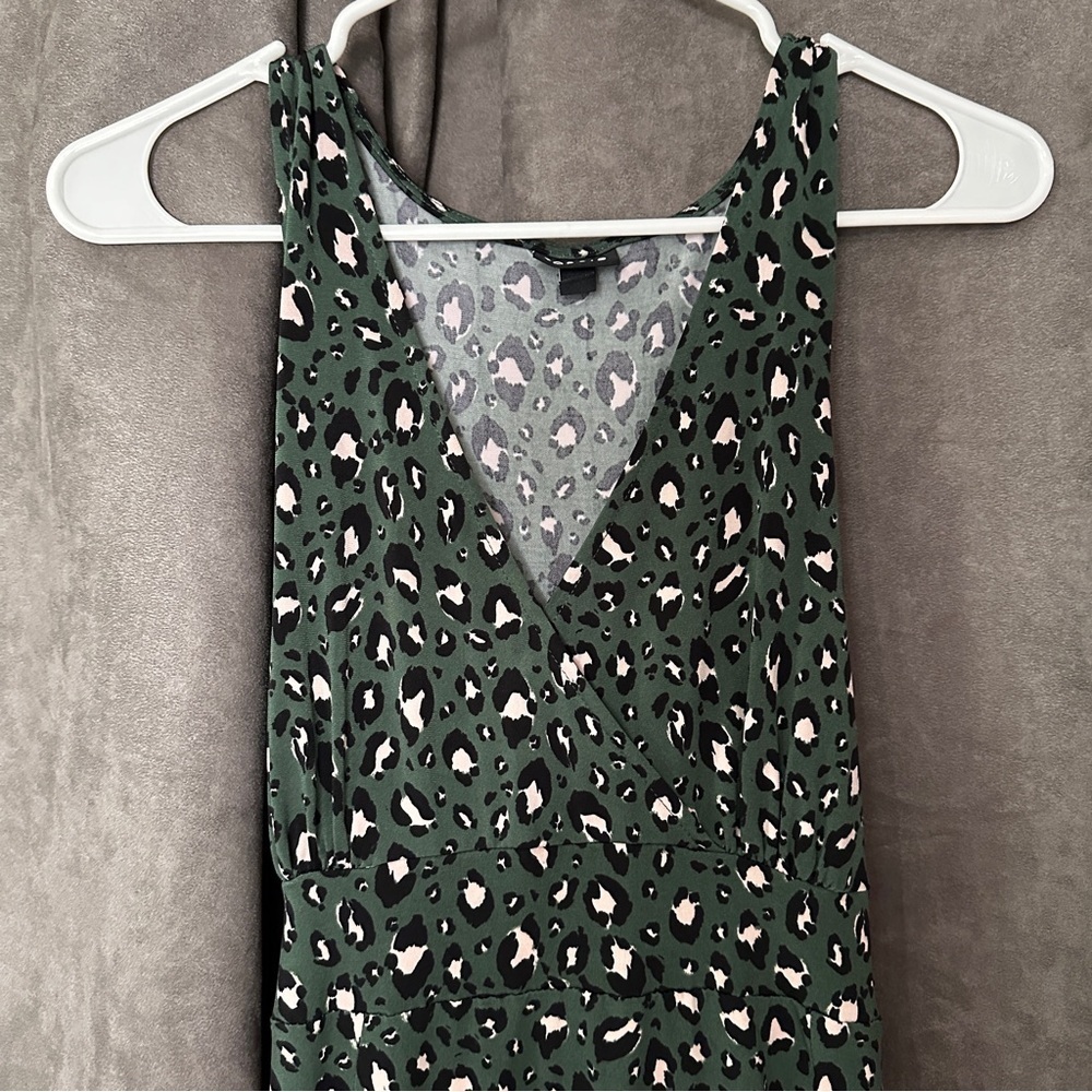 Torrid Studio Knit Wrap Dress Stretch Hi-Lo Glam Green Leopard 00 (US 10) Glam - Picture 11 of 15